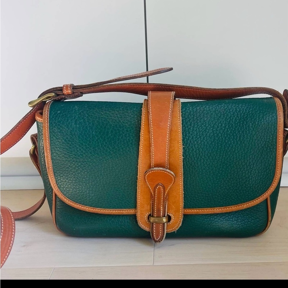 Vintage Dooney and Bourke all Leather R35 Equestrian Shoulder Bag In Ivy